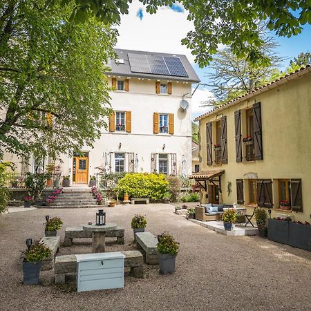 Gites Du Caylar - Chambres Et Appartments Ле-Кейлар Экстерьер фото